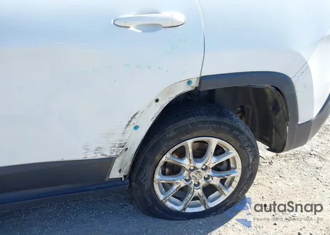 2014 Jeep Cherokee Latitude из США, поврежденный, VIN 1C4PJMCB5EW185733